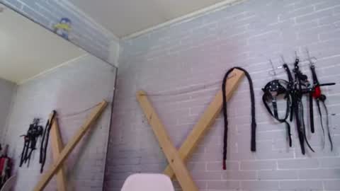 Snapshot of elizatex chatting on 08.05.26 online show from 08.05.26