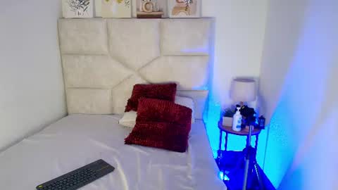 Snapshot of elizawiliamst chatting on 07.25.26 Eliza online show from 07.25.26