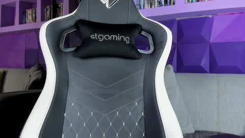 Snapshot of elizbeth_777 chatting on 02.03.25 elizbeth_777 online show from 02.03.25