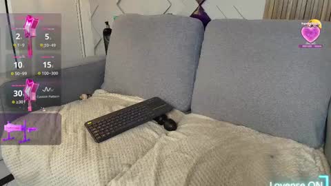 Snapshot of elizbeth_777 chatting on 03.10.25 elizbeth_777 online show from 03.10.25