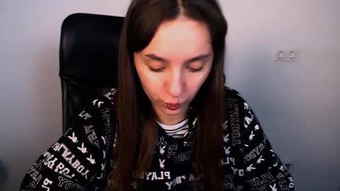 Snapshot of elizsun chatting on 11.20.25 elizsun online show from 11.20.25