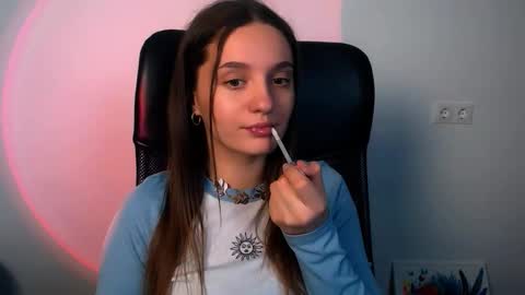 Snapshot of elizsun chatting on 11.22.25 elizsun online show from 11.22.25