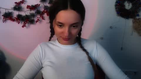 Snapshot of elizsun chatting on 12.19.25 elizsun online show from 12.19.25
