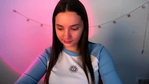 Snapshot of elizsun chatting on 04.26.26 elizsun online show from 04.26.26