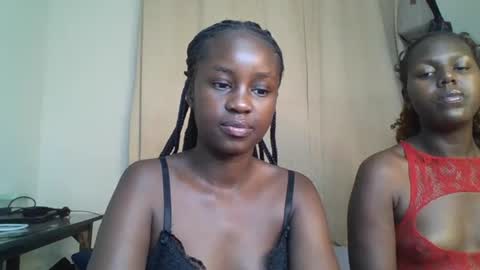 Snapshot of ella8_ chatting on 07.28.26 ella8_ online show from 07.28.26