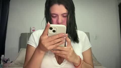 Ella  online show from 02.16.25