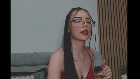 Chloe online show from 12.14.25