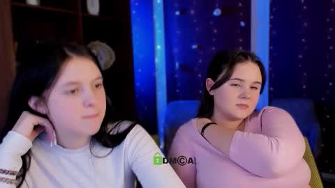 Snapshot of ella_coco chatting on 01.19.26 ella_coco online show from 01.19.26