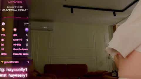 Snapshot of ella_hayes chatting on 02.09.26 Ella NEXT STREAM 1TH DECEMBER 1200 - 0800 AM AT MOSCOW TIME online show from 02.09.26