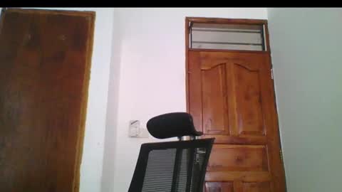 Ella online show from 02.20.25