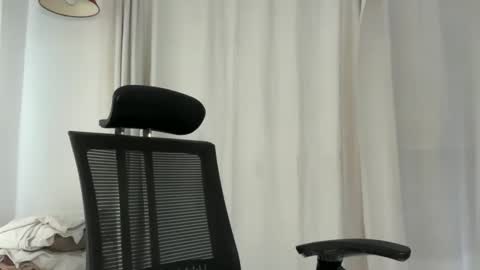 Ella online show from 04.09.26