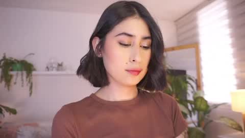 ELLA OWEN online show from 05.05.26