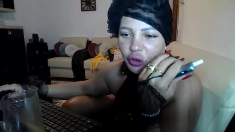 Ella online show from 04.26.26