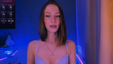 ellaamber online show from 05.04.26