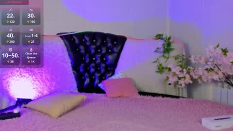 Snapshot of ellabloom chatting on 10.22.25 Ella online show from 10.22.25