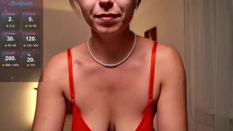 Snapshot of ellacanny chatting on 09.23.25 ellacanny online show from 09.23.25