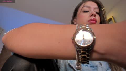 Snapshot of ellaclark chatting on 12.15.24 EllaClark online show from 12.15.24