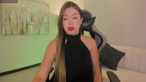 Snapshot of ellaclark chatting on 03.07.25 EllaClark online show from 03.07.25