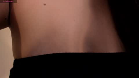 Snapshot of ellaclark chatting on 09.22.25 EllaClark online show from 09.22.25