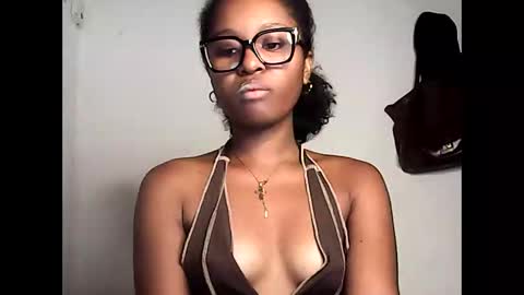 ellah245 online show from 04.28.26