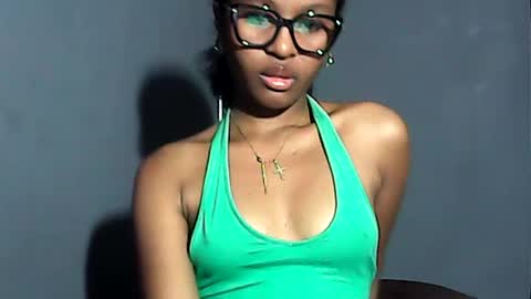Snapshot of ellah245 chatting on 06.28.26 ellah245 online show from 06.28.26