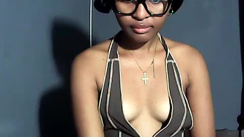 Snapshot of ellah245 chatting on 06.30.26 ellah245 online show from 06.30.26
