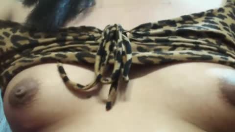 Snapshot of ellah_morena chatting on 01.21.25 Ellah online show from 01.21.25