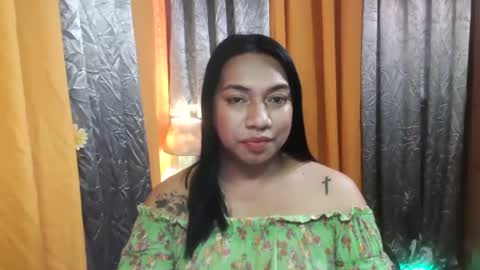 Snapshot of ellah_morena chatting on 02.14.25 Ellah online show from 02.14.25