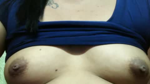 Snapshot of ellah_morena chatting on 02.24.25 Ellah online show from 02.24.25