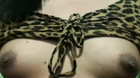 Snapshot of ellah_morena chatting on 03.05.25 Ellah online show from 03.05.25