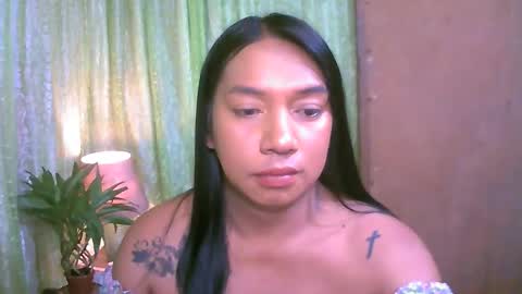 Snapshot of ellah_morena chatting on 09.13.25 Ellah online show from 09.13.25