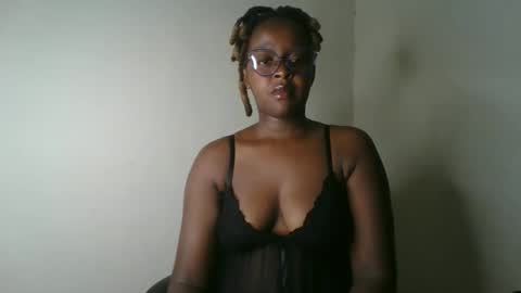 ellah-simone online show from 05.04.26