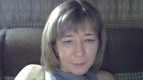 ellajohnsonx online show from 02.10.25