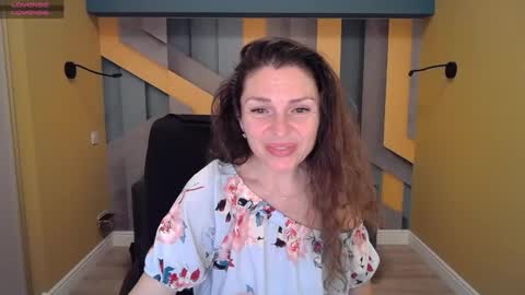 Snapshot of ellalongs chatting on 01.29.25 EllaLongs online show from 01.29.25