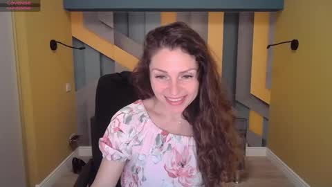Snapshot of ellalongs chatting on 02.04.25 EllaLongs online show from 02.04.25