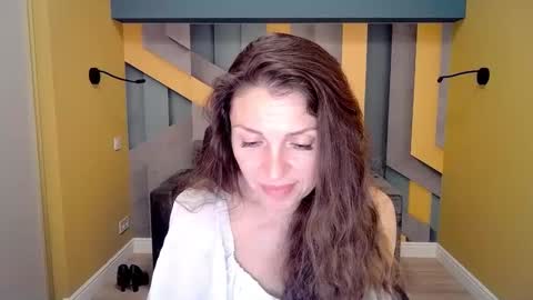 Snapshot of ellalongs chatting on 02.15.25 EllaLongs online show from 02.15.25