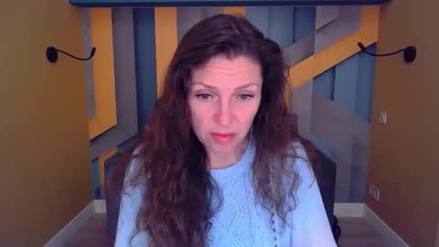 EllaLongs online show from 05.04.26