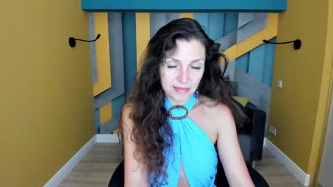 EllaLongs online show from 08.02.26
