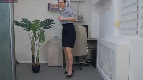            online show from 01.19.25