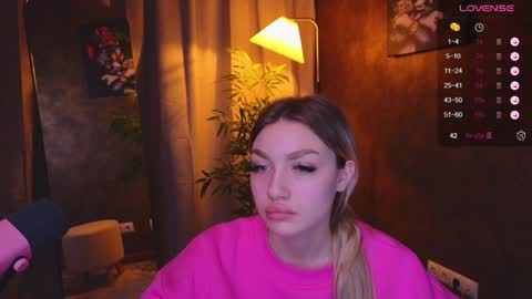 ellamilla online show from 01.05.25