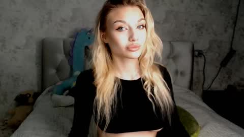 ellamilla online show from 06.09.26