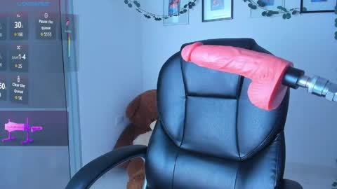 ellarosee_ online show from 04.24.26