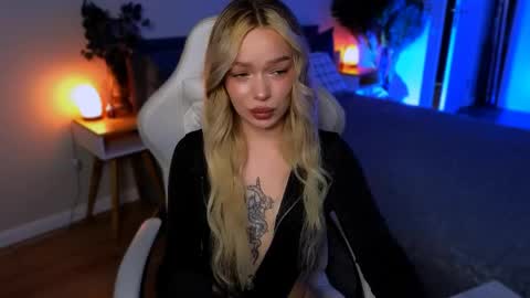 Ella online show from 04.24.26