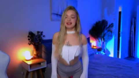 Ella online show from 05.01.26