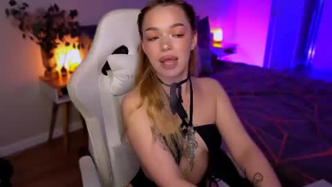 Ella online show from 07.14.26