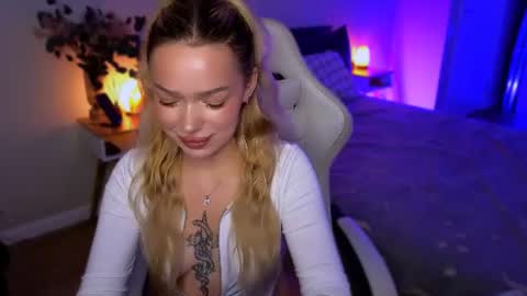 Ella online show from 08.03.26