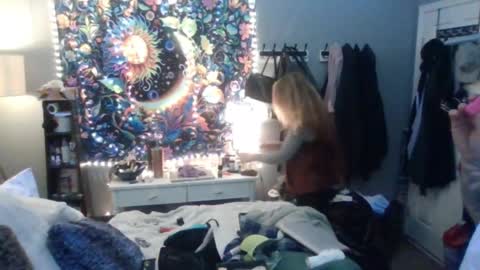 Lizzy Kay Petite online show from 02.03.25