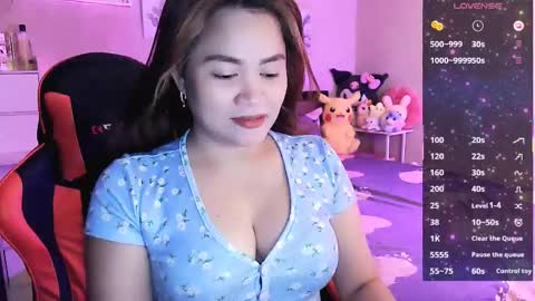 Snapshot of elleelle123 chatting on 05.14.26 Ann online show from 05.14.26