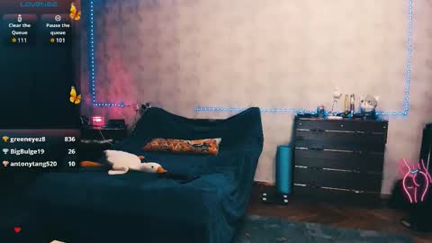 Elli   NEXT STREAM      online show from 09.21.25