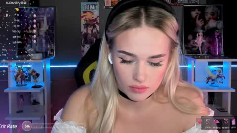 Snapshot of ellensoftt chatting on 12.05.24 Maria online show from 12.05.24